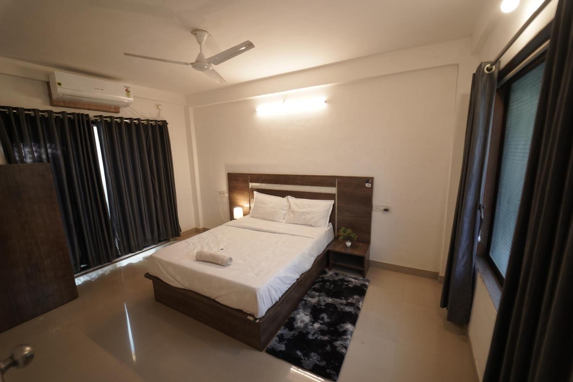 Ananya Ac Luxury Ll 3bhk Ll Private Ll With Swimming Pool Ll Villa *
