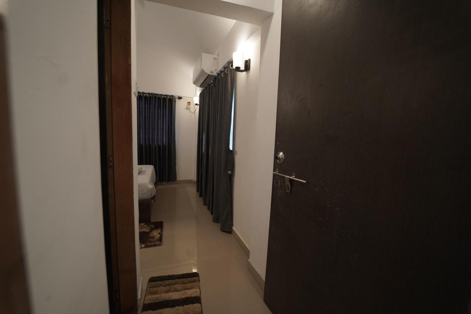 Ananya Ac Luxury Ll 3bhk Ll Private Ll With Swimming Pool Ll * Lonavala